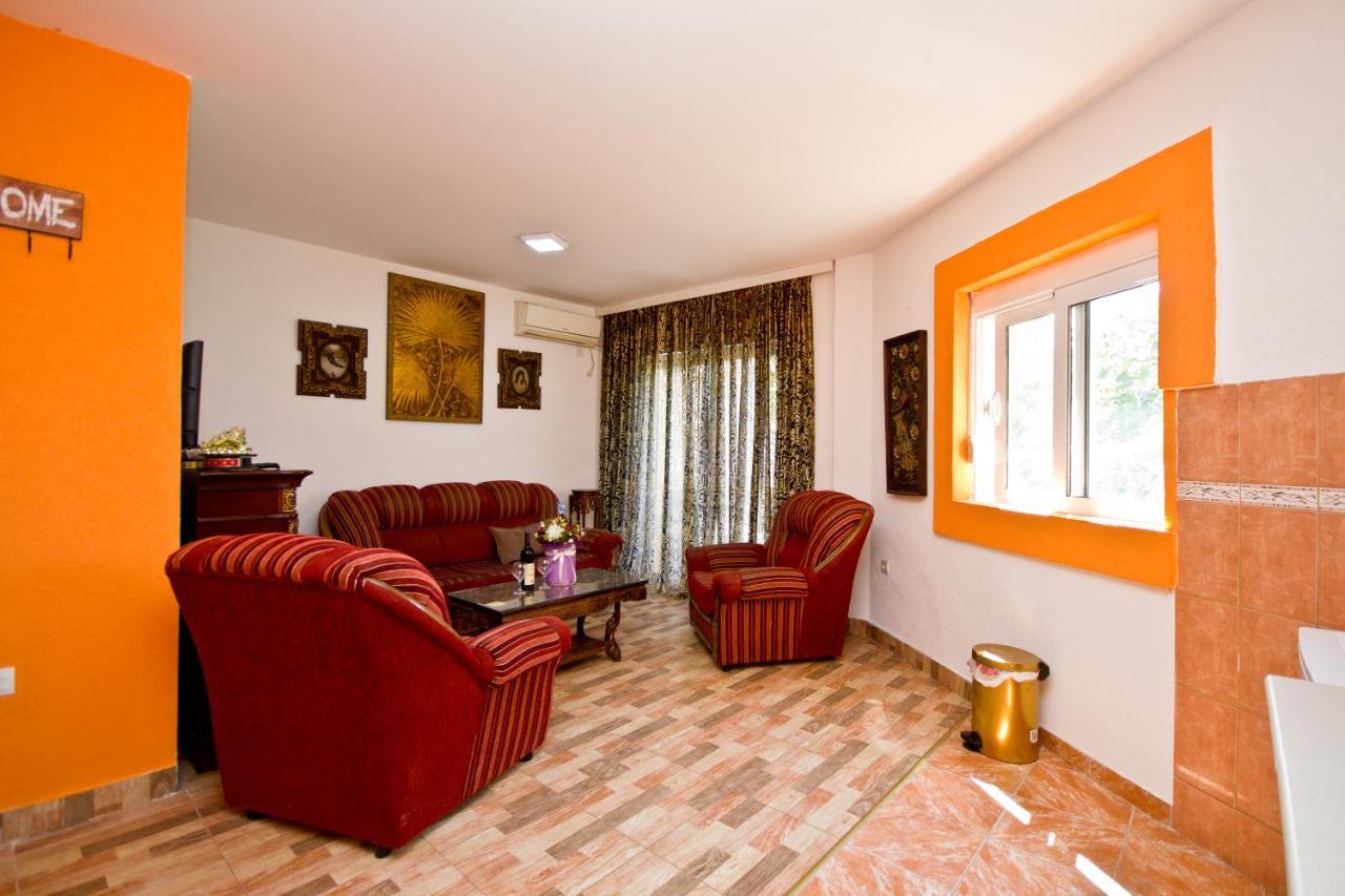 Apartmani Vukcevic Bar Buitenkant foto
