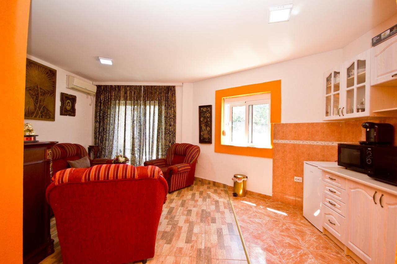 Apartmani Vukcevic Bar Buitenkant foto