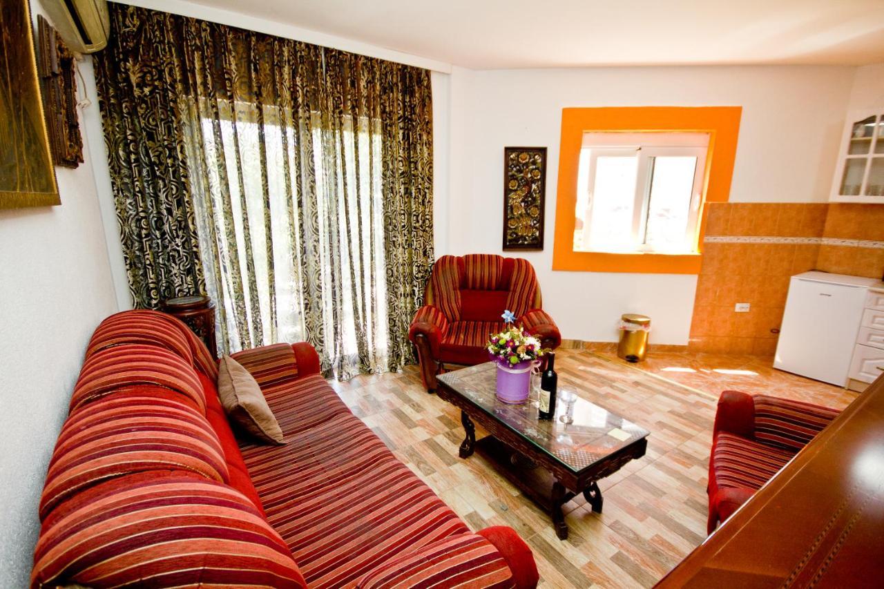 Apartmani Vukcevic Bar Buitenkant foto