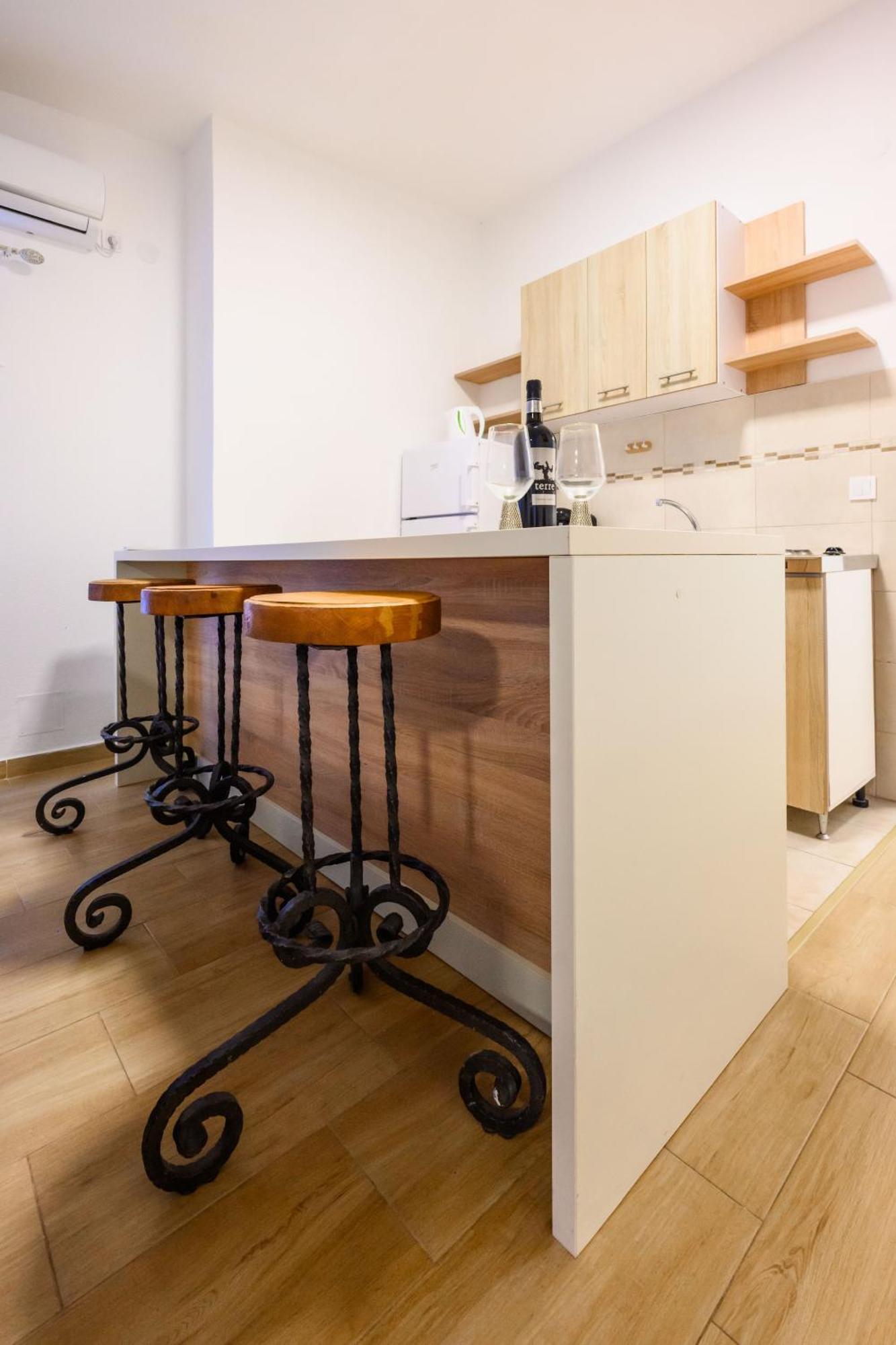 Apartmani Vukcevic Bar Buitenkant foto
